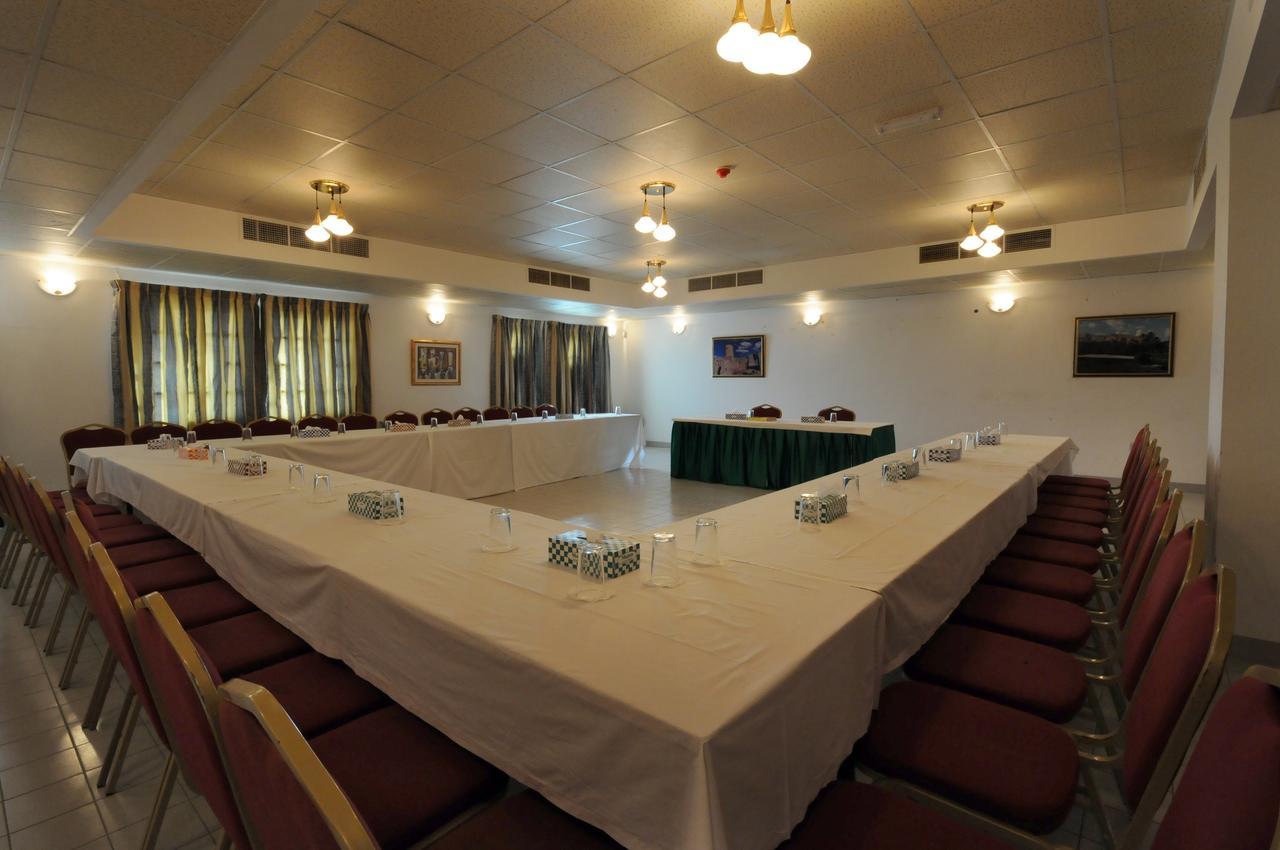 Ibri Oasis Hotel *